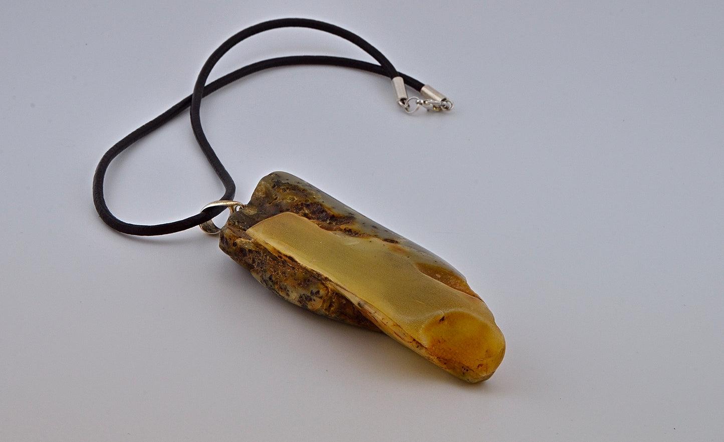 Color of Nature Amber Stone Pendant