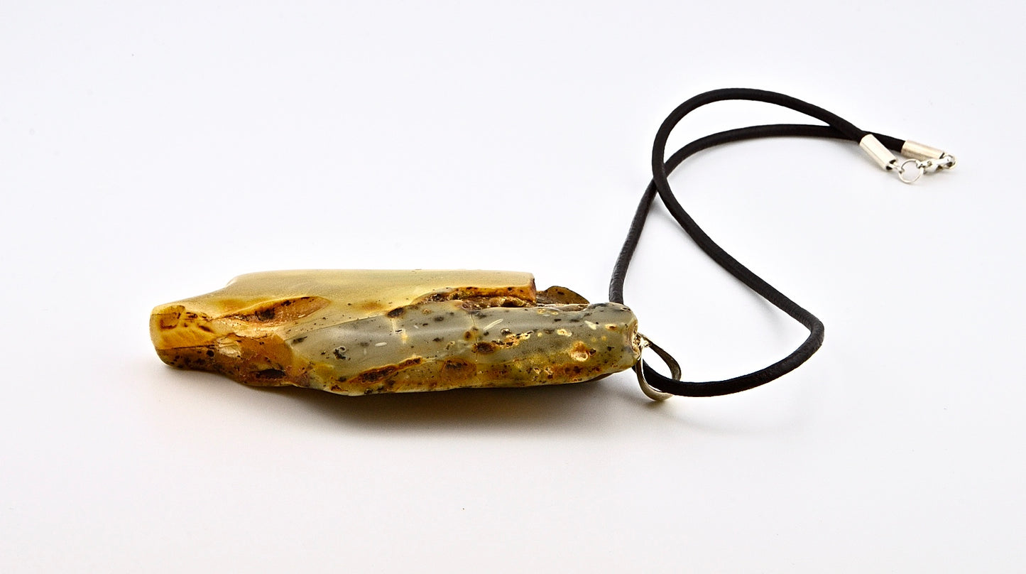 Color of Nature Amber Stone Pendant