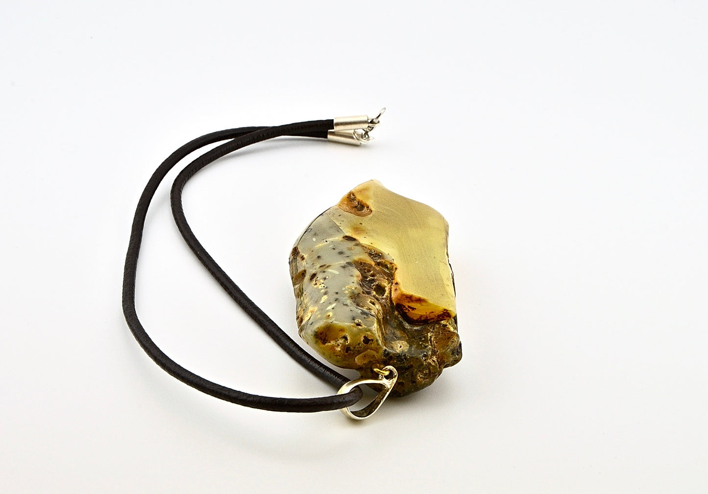 Color of Nature Amber Stone Pendant